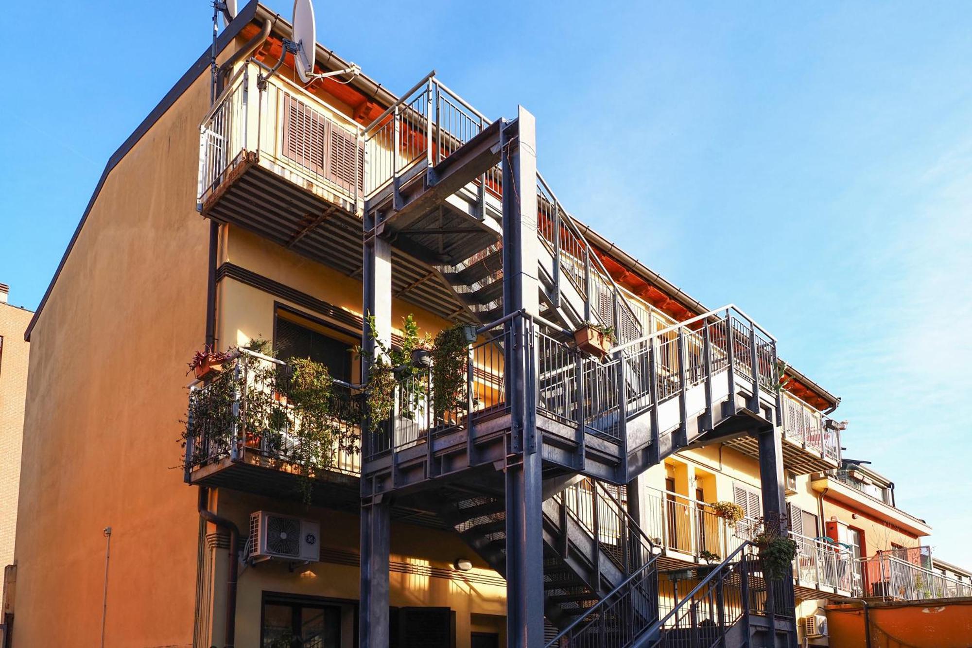 Primopiano - Comune Antico Apartment *