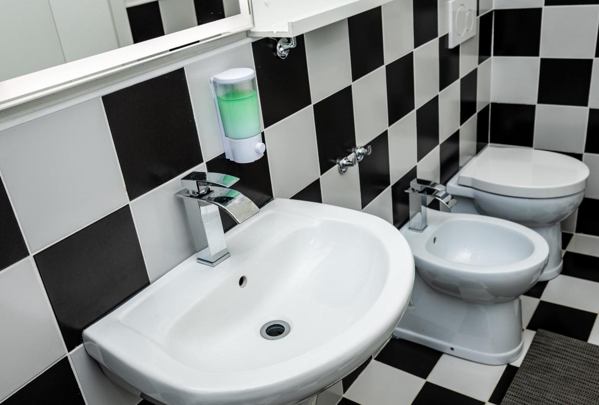 Acomodação com café da manhã  Camera Con Bagno Privato 03