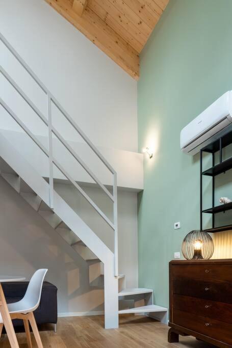 Luxury Loft On Two Levels Apartamento *