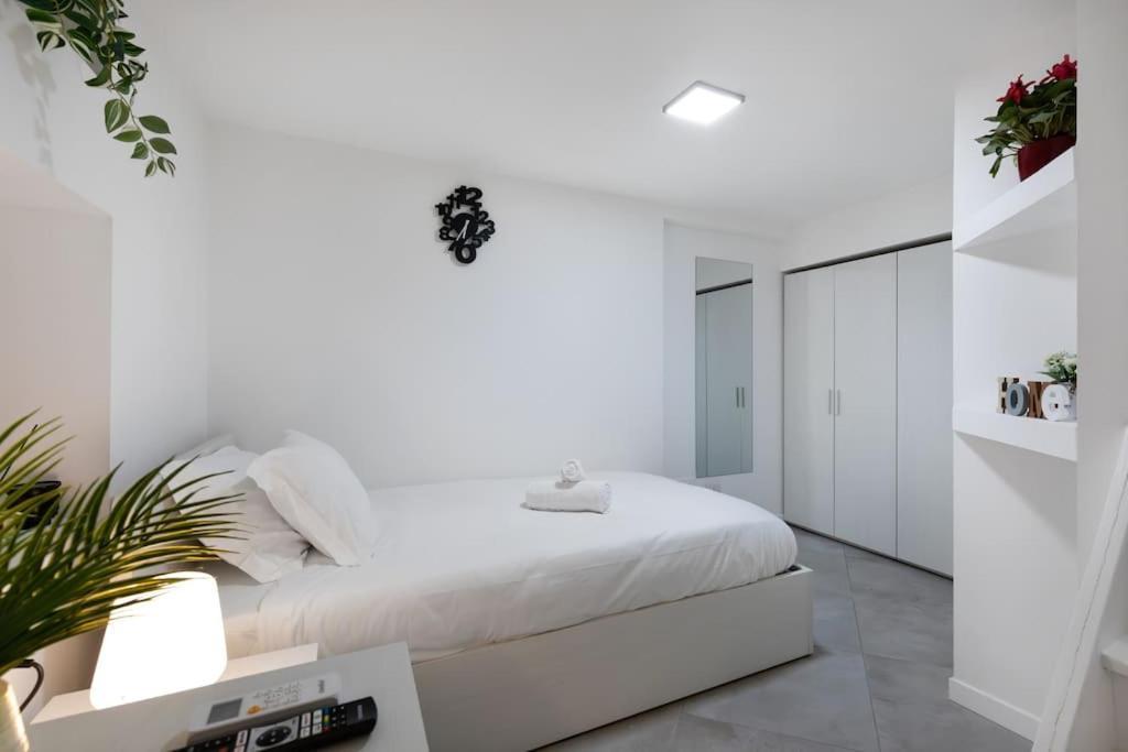 Three-suite With Free Netflix And Fast Wifi Apartment