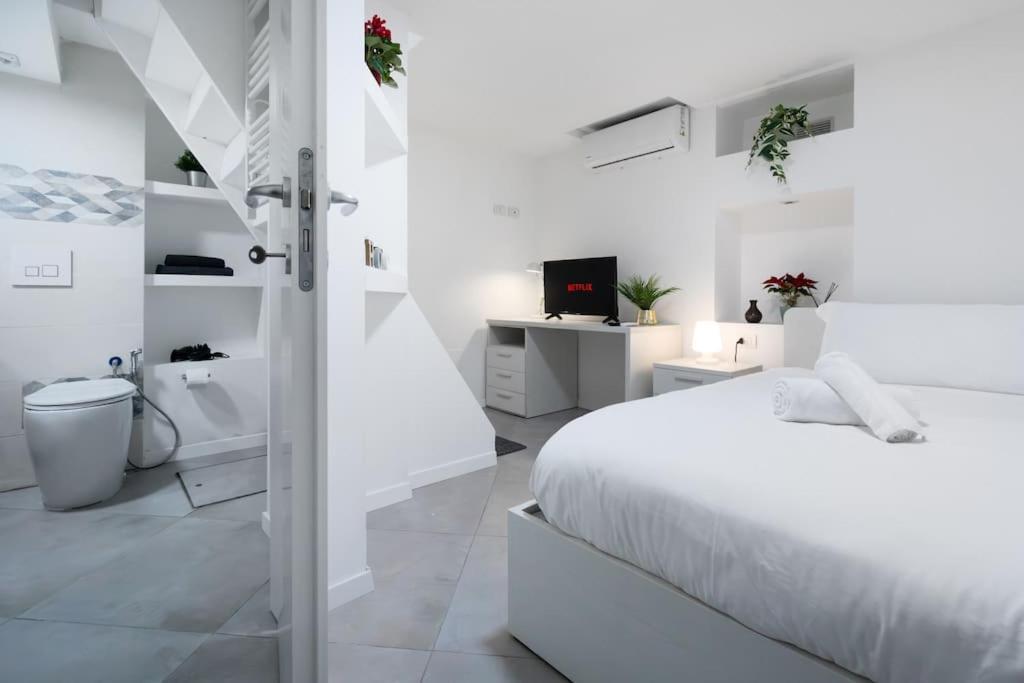 Three-suite With Free Netflix And Fast Wifi