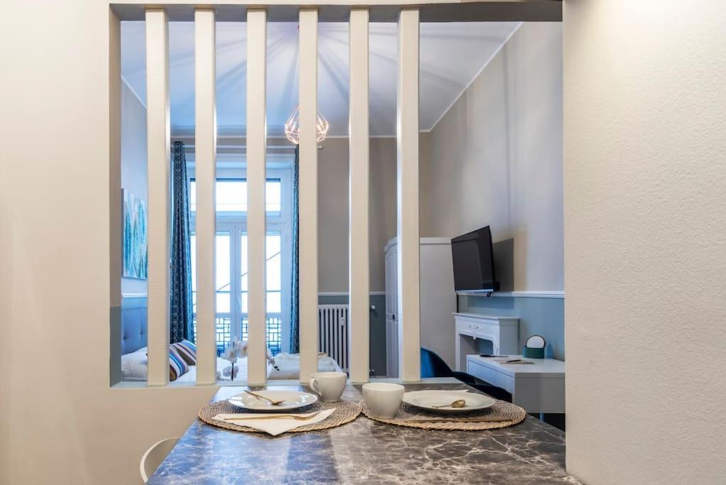 Velasca Flexyrent Apt. Aircon - Wifi - Brand New Apartment *