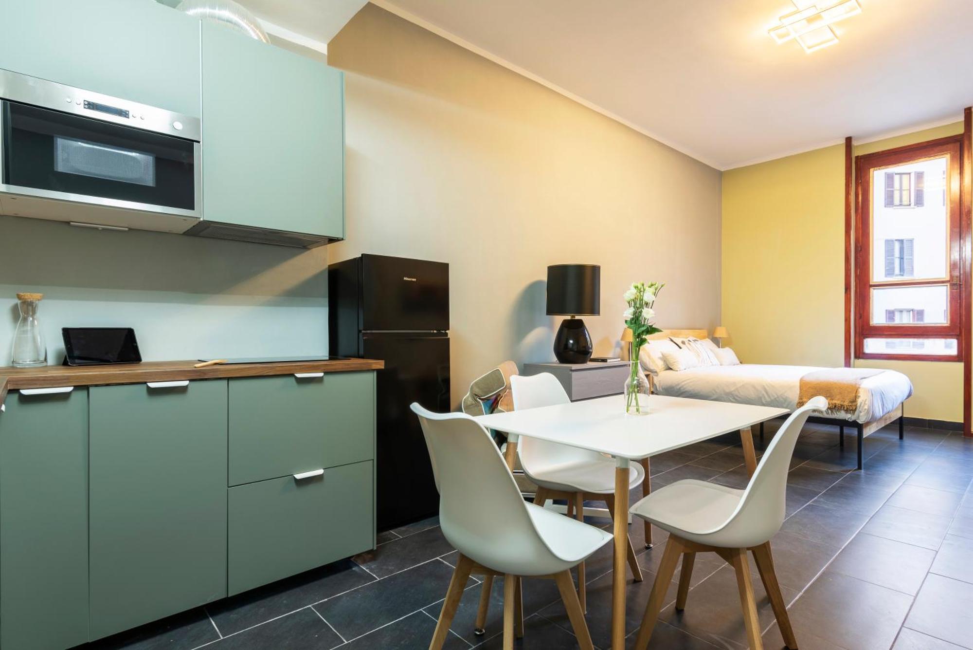 Apartment Flexyrent - Steps From Train Station