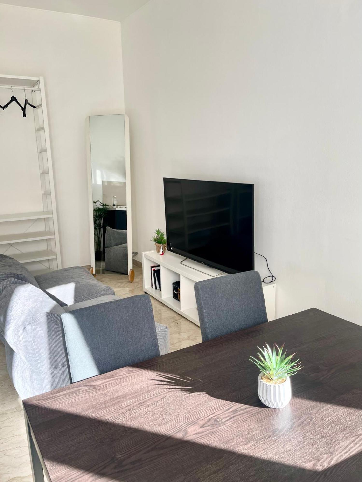 The White House, Modern In Center Apartamento *