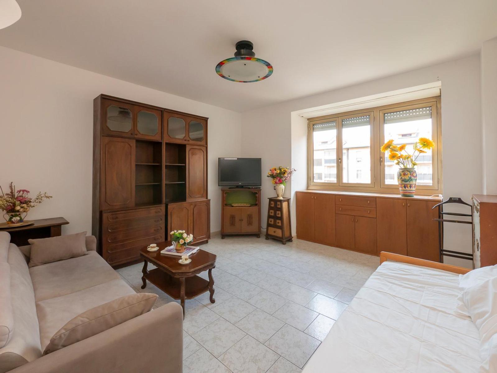 Apartamento Ampio E Luminoso Appartamento, Posto Auto Gratuito - Quarenghi