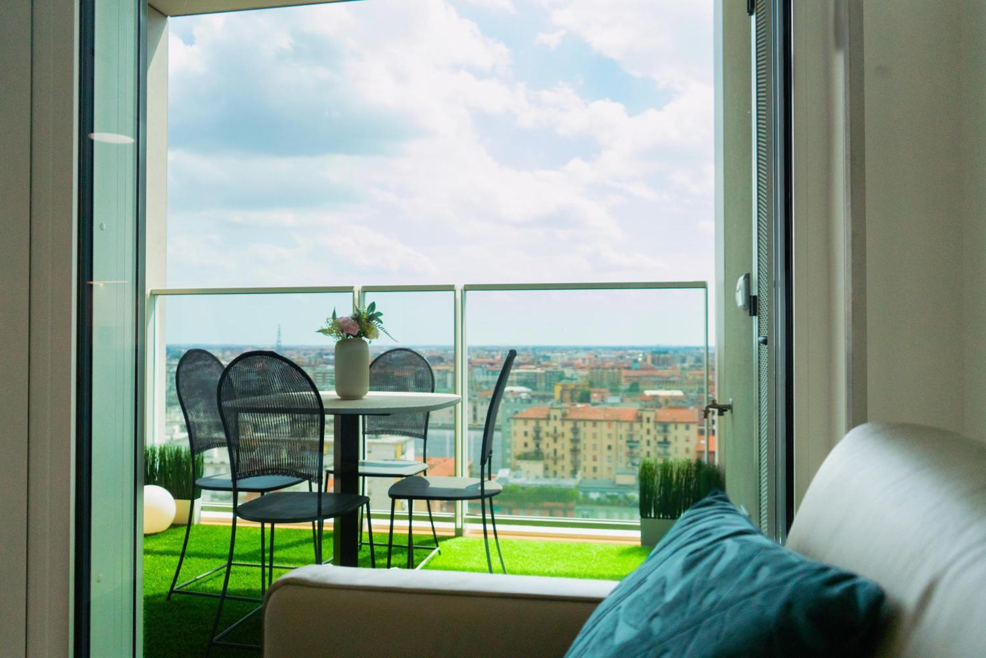 Eliteestates-sky16+gym+pool+free Parking+ps5+rooftop Mailand