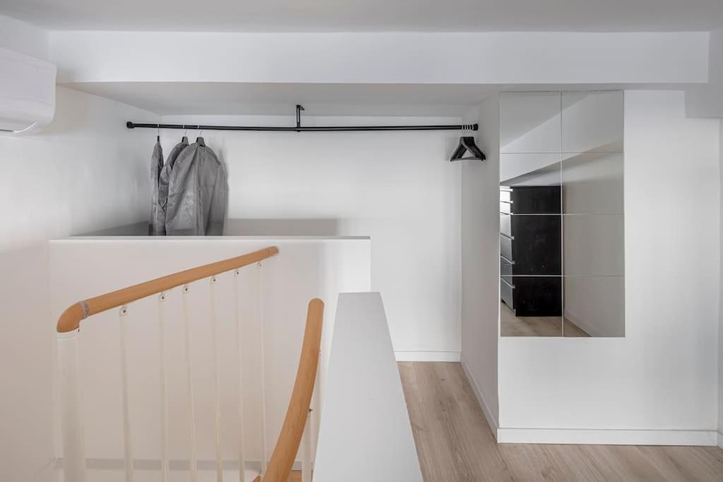 Cozy Appartament 1 Min From New Mm4 Argonne Apartment *