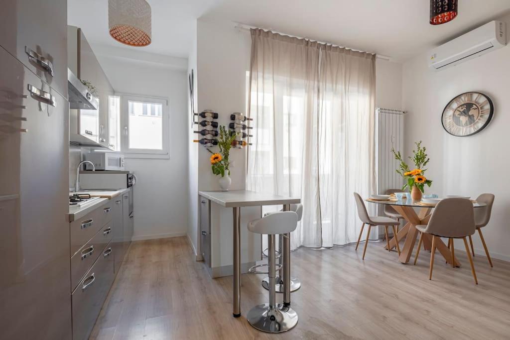 Cozy Appartament 1 Min From New Mm4 Argonne Apartment