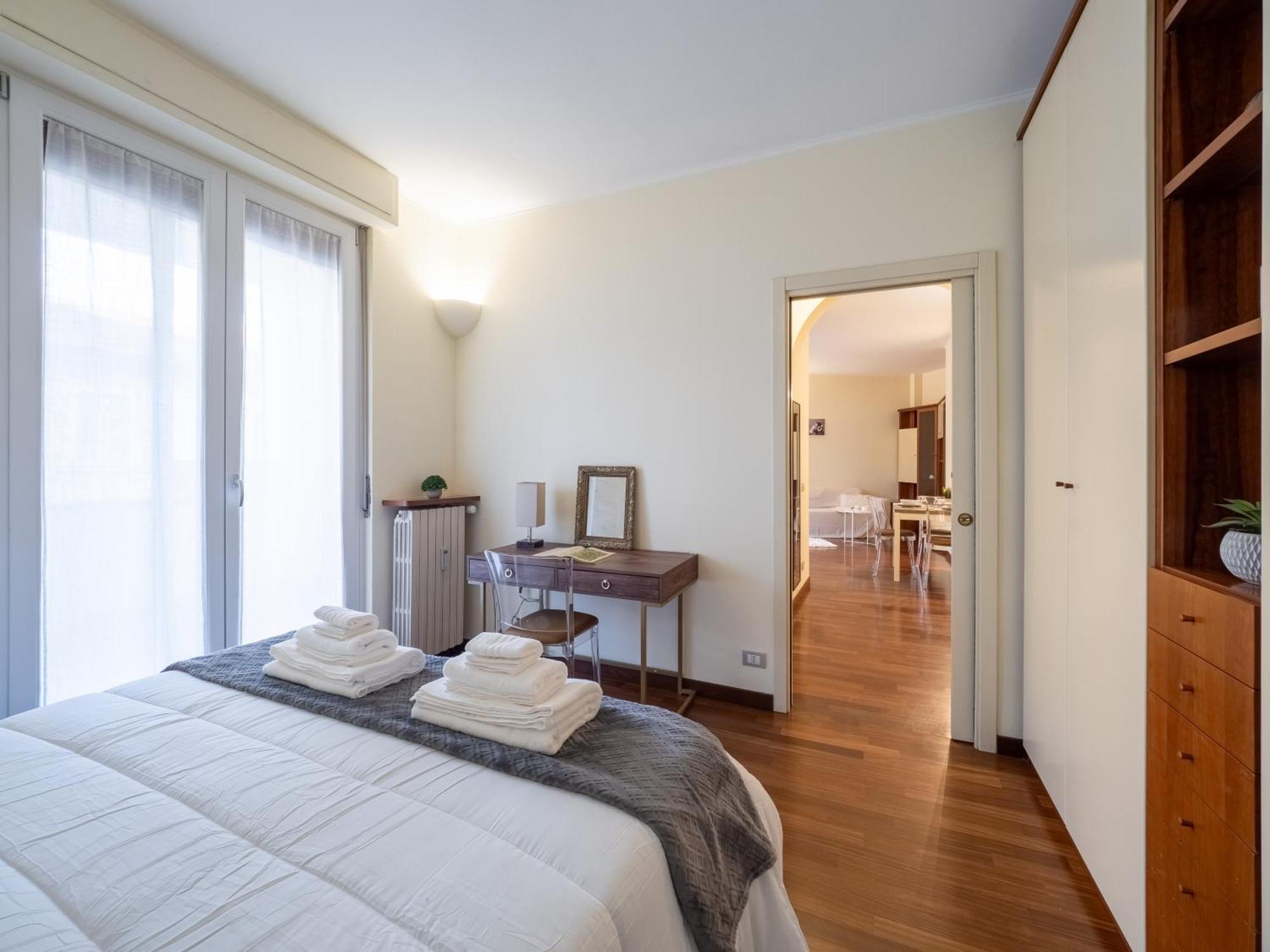 Apartment Flat In Center With Terrace, Near Garibaldi Fs Mailand