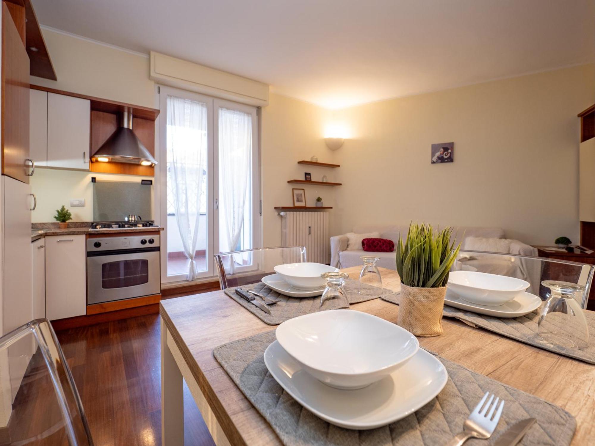 Flat In Center With Terrace, Near Garibaldi Fs * Mailand
