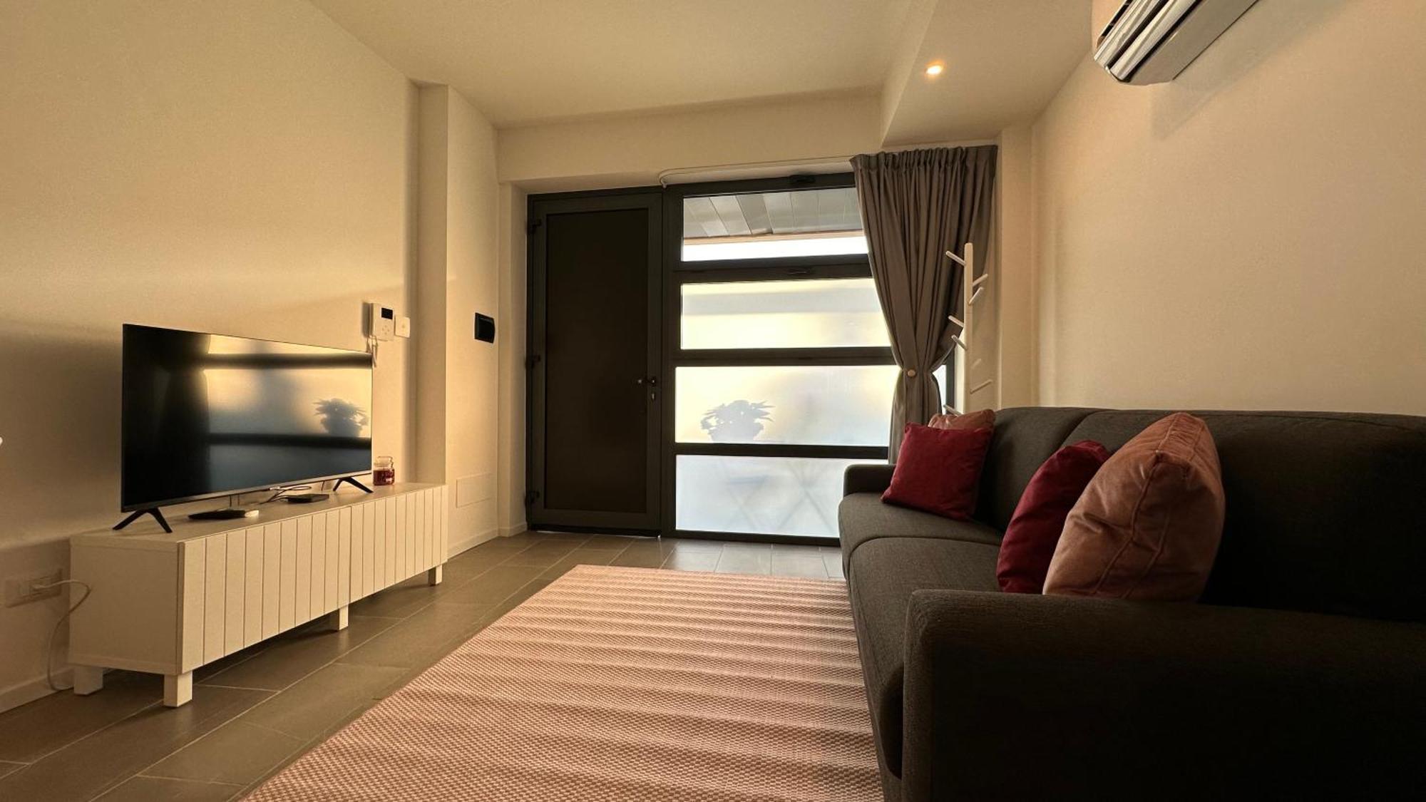 Caseospitali - Casa Navigli Watt, Vicino Al Naviglio, Originale E Luminoso Bilocale Per 4 Con Tutti I Comfort *