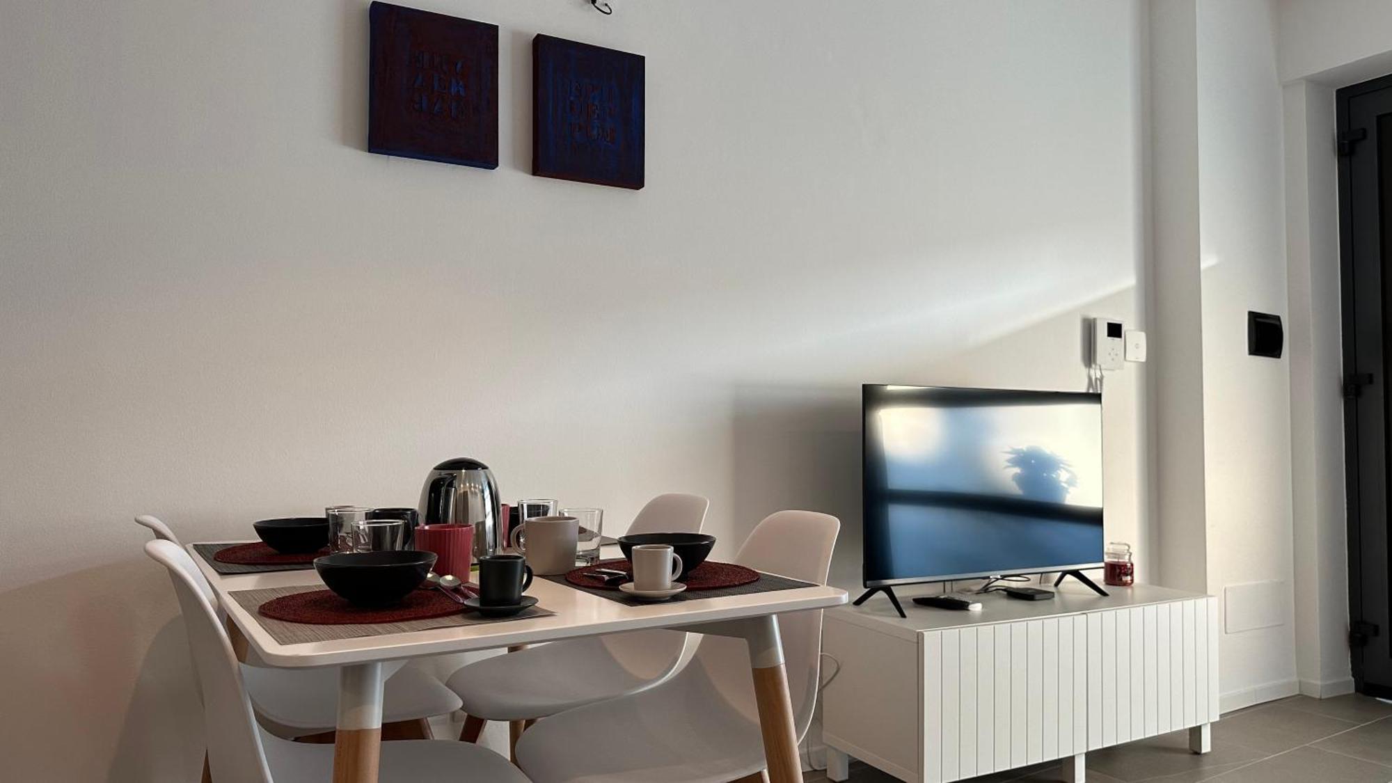 Caseospitali - Casa Navigli Watt, Vicino Al Naviglio, Originale E Luminoso Bilocale Per 4 Con Tutti I Comfort *