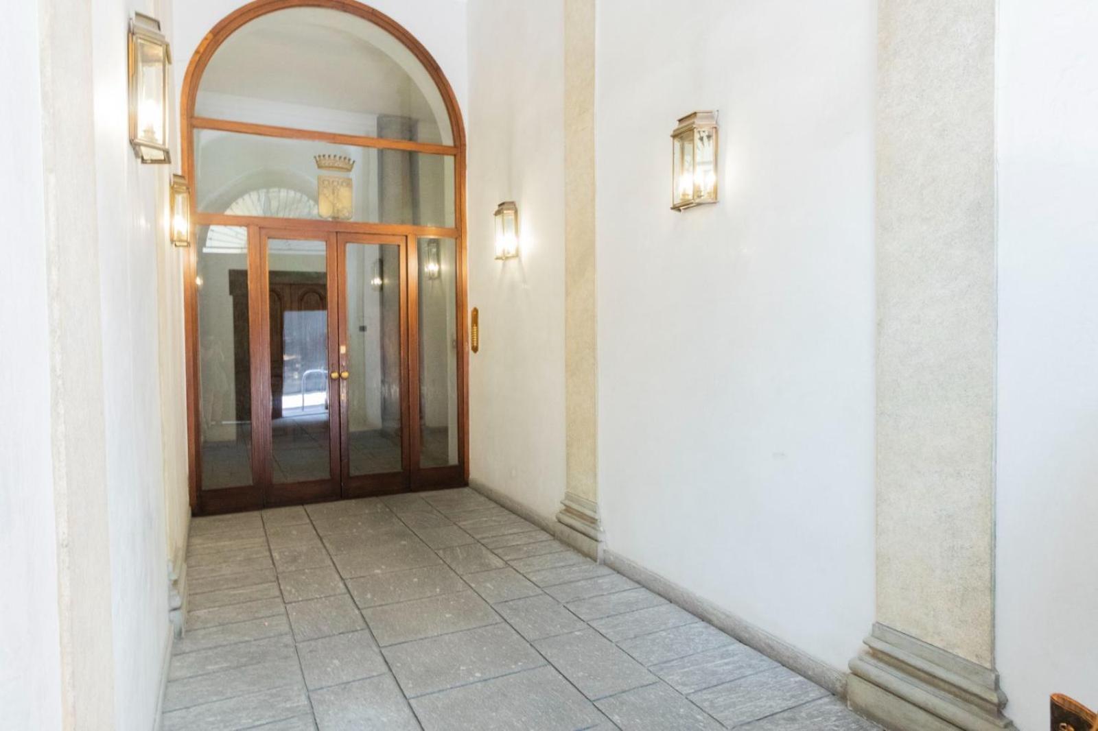 Apartment Duomo Charme Mailand