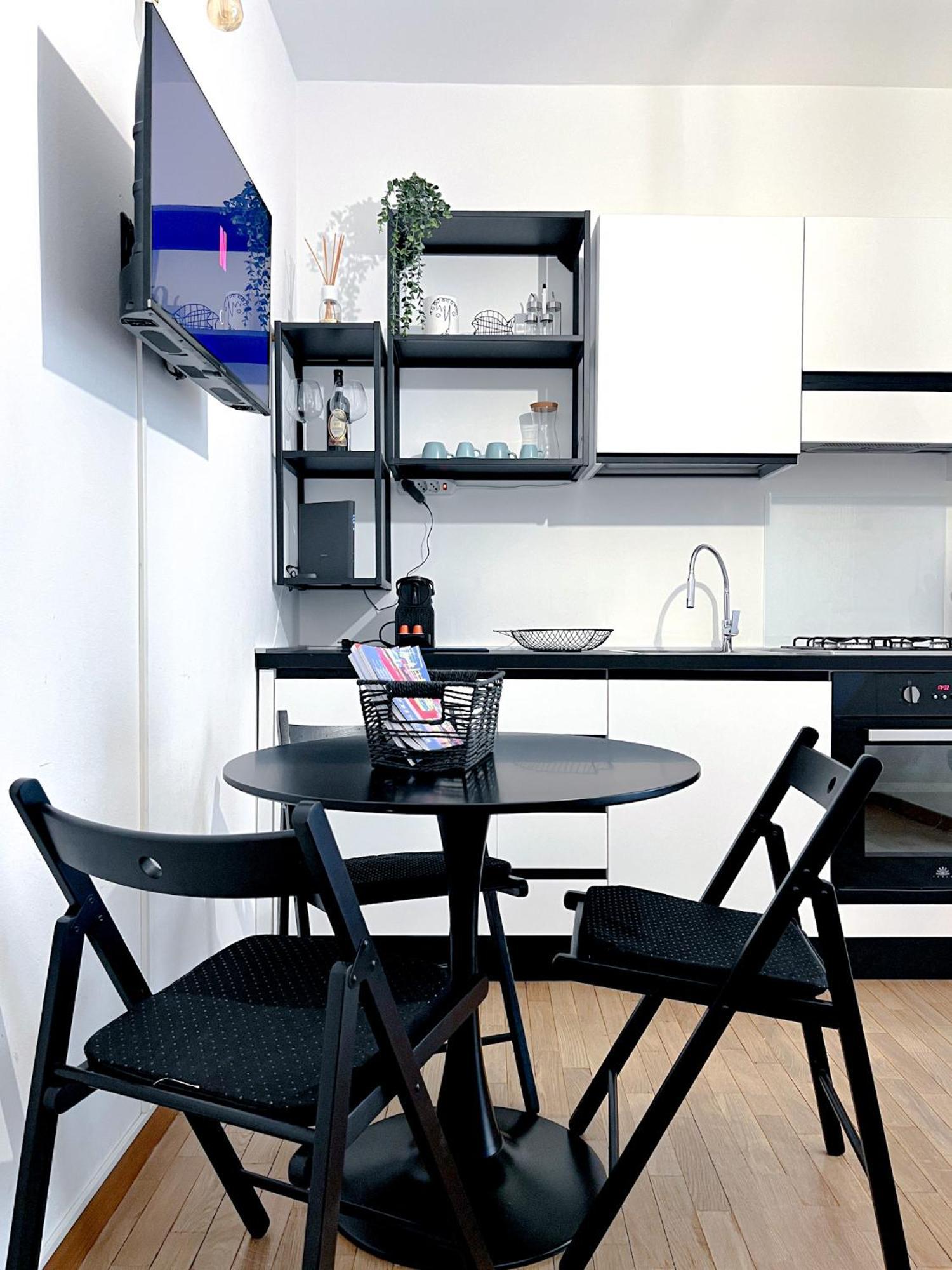 Apartment The Boutique - Steps Away From The Duomo Area Mailand