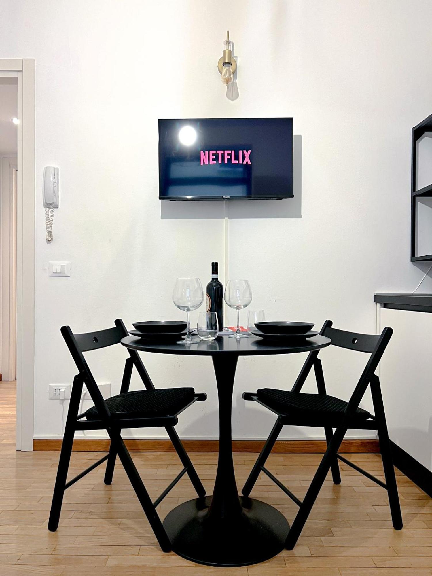 Apartment The Boutique - Steps Away From The Duomo Area Mailand