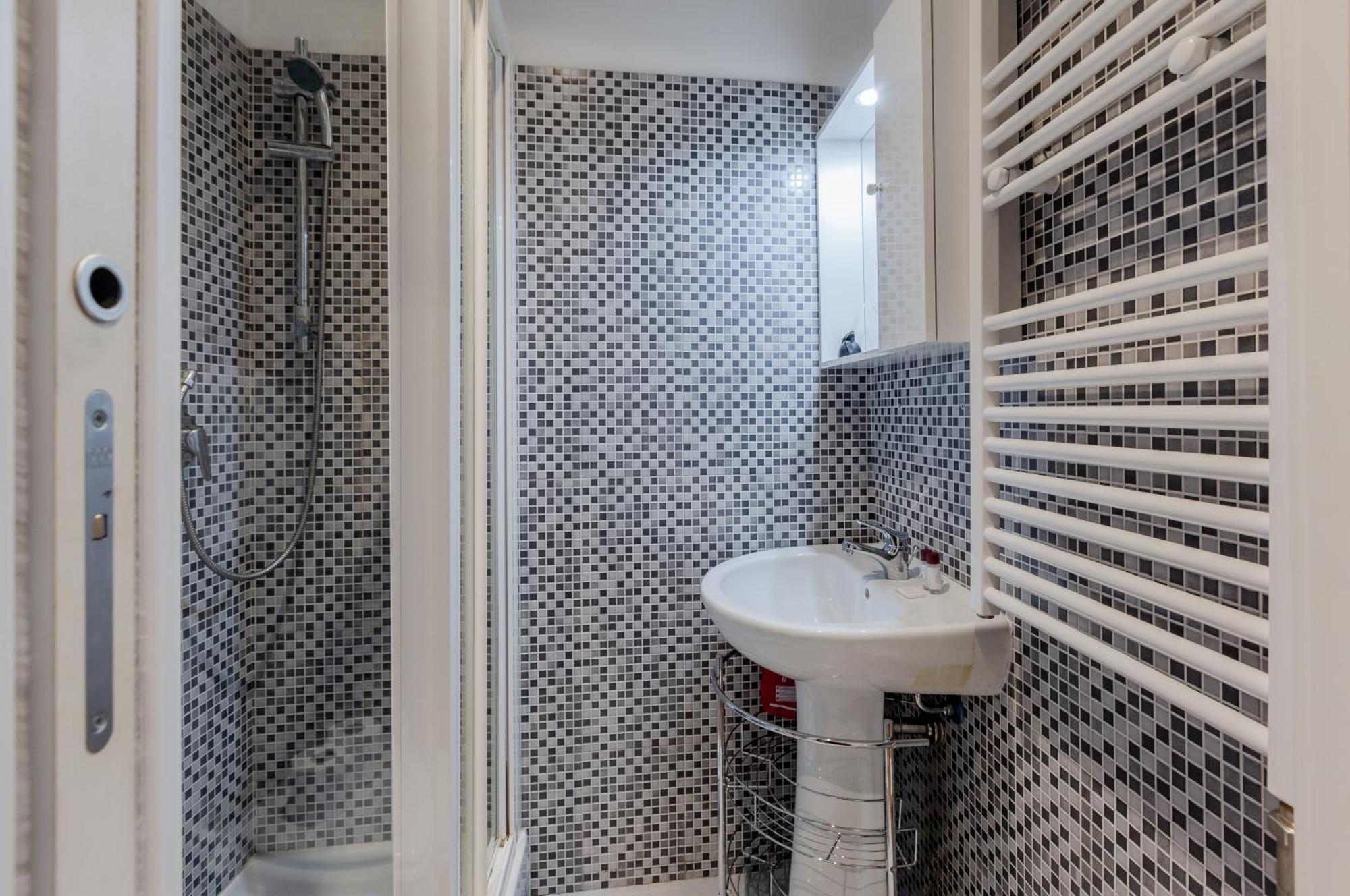 Sant Ambrogio Lovely Flat Apartment *