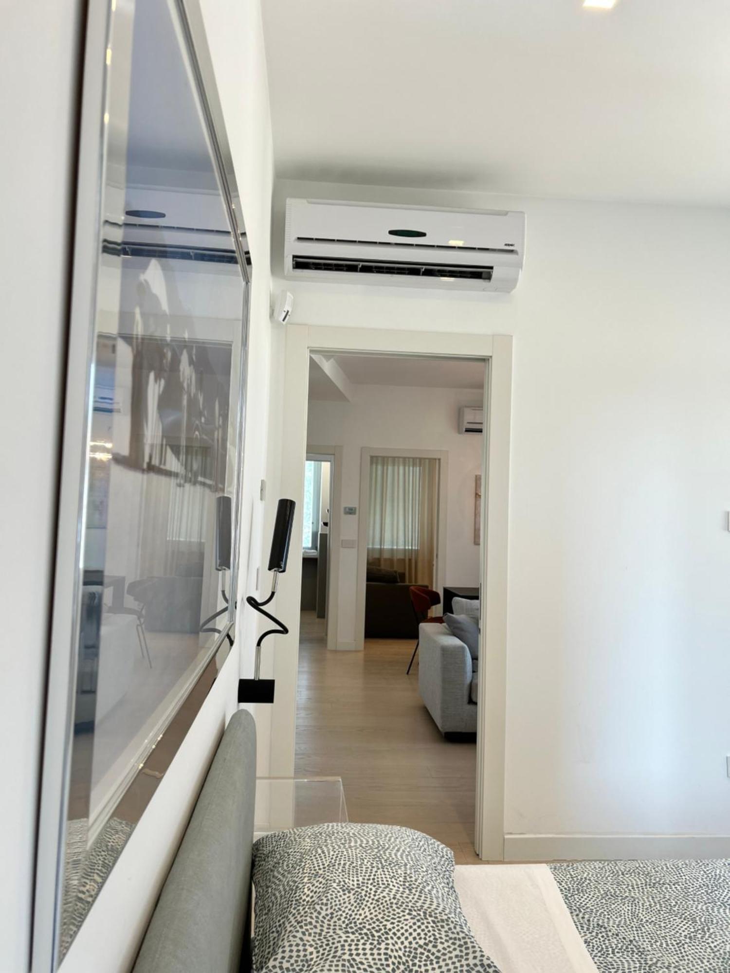 Imhome Via Torino Apartment *