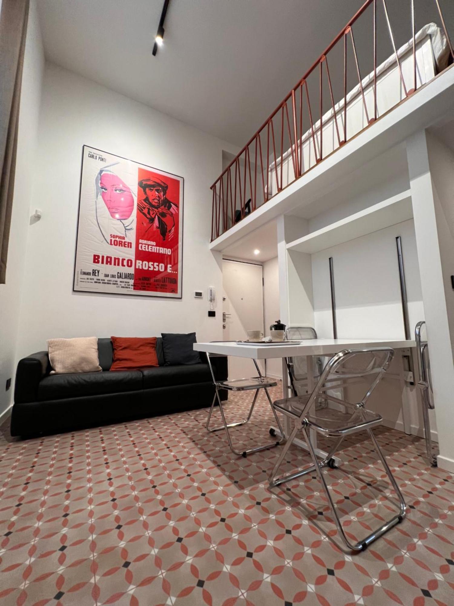 Flavors Of Milan, A Stylish Mini Loft * Milan