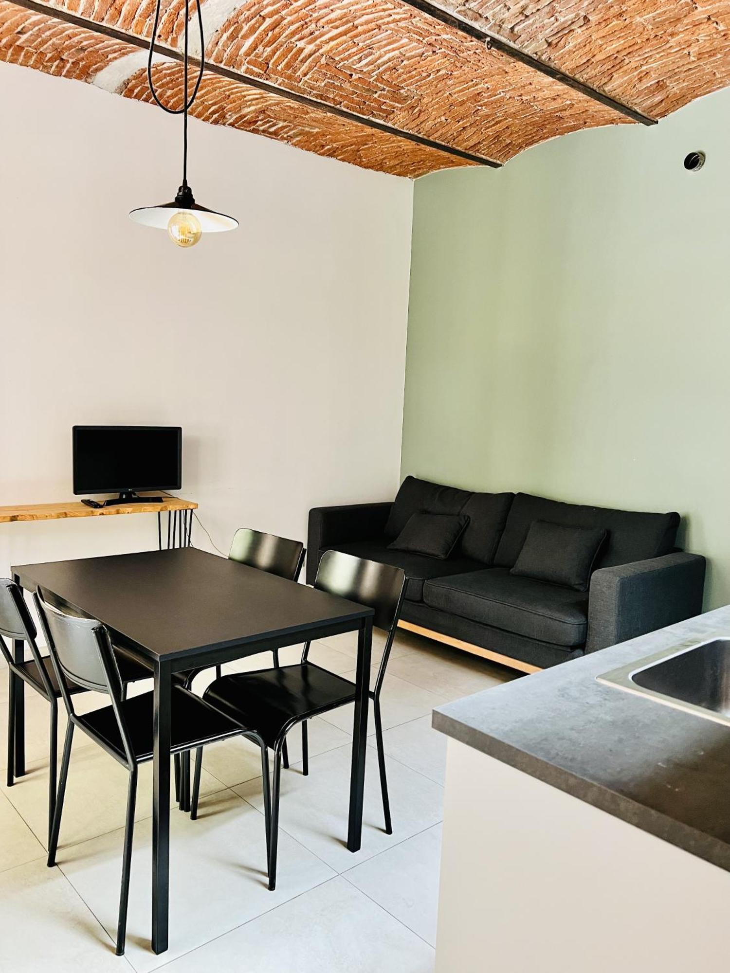 Apartamento Bilocale Su Corte Milanese *