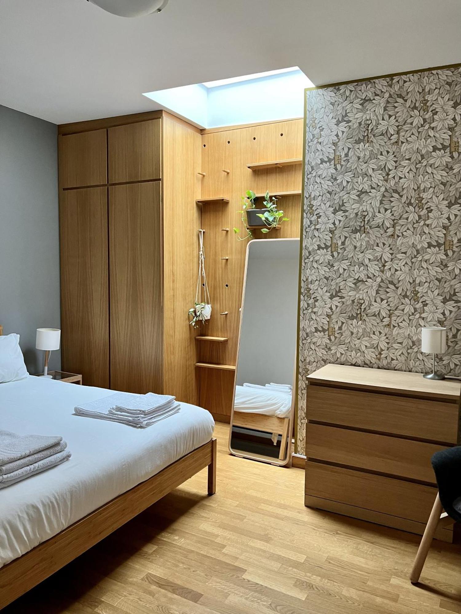 Apartamento Bilocale Su Corte Milanese
