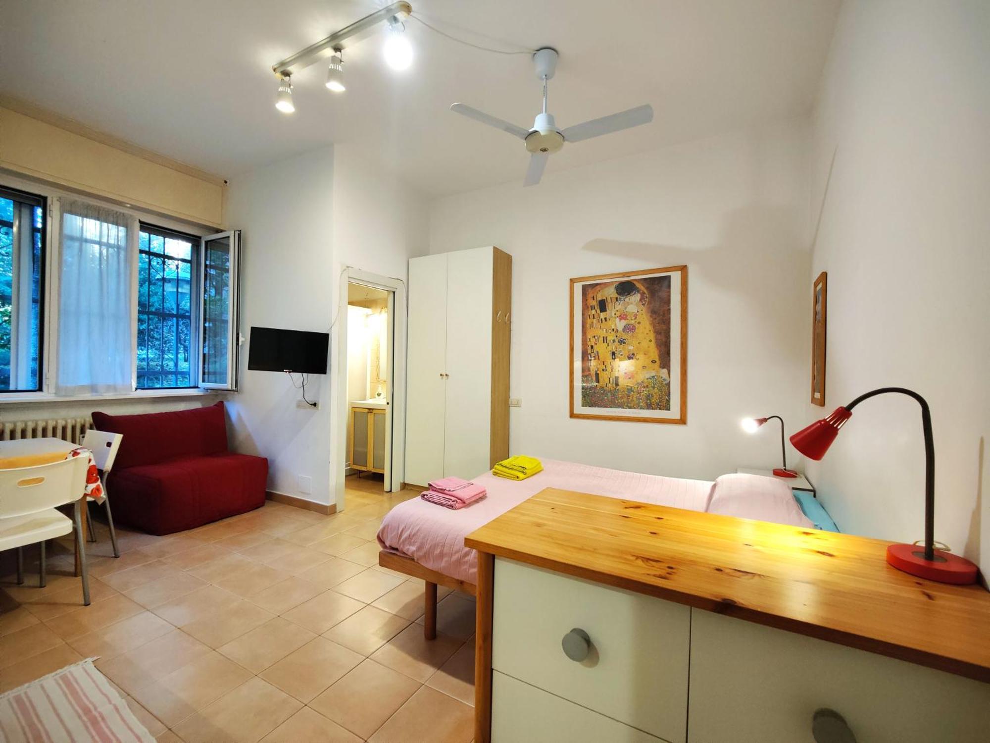 Apartment Easystudio - Solari Milan