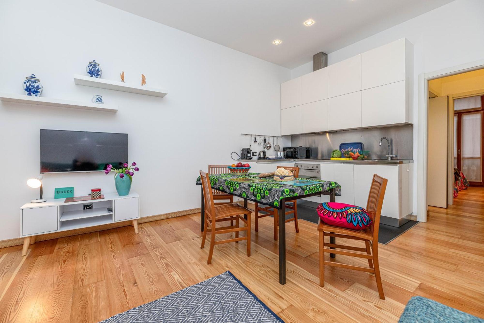 Quiet House In A Lively Area! Apartment