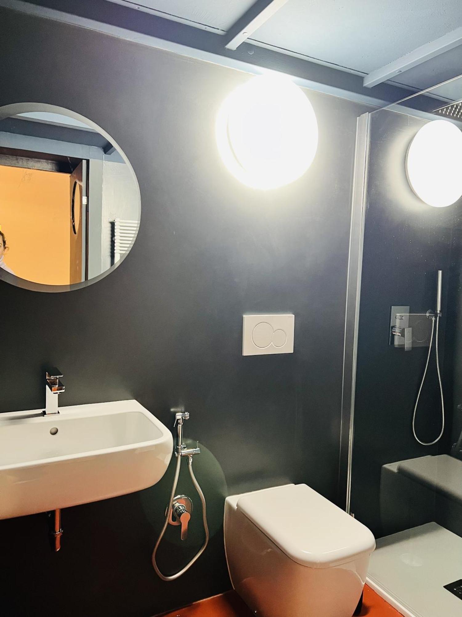 Apartment Design Loft Navigli *