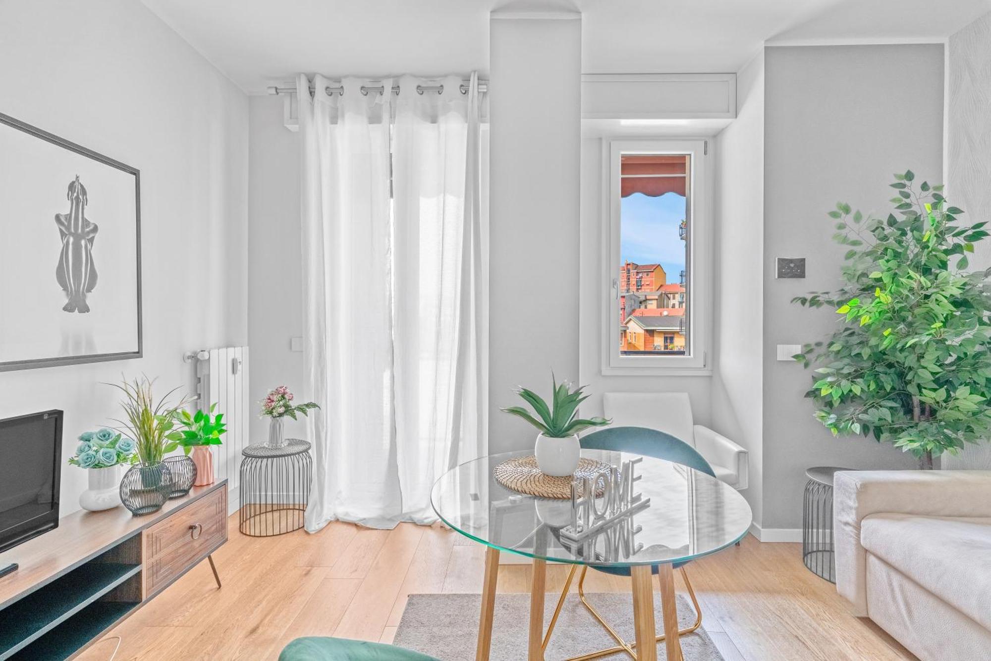 Pa211 -crescenzago- Romantic - Elegant - Large Apartment