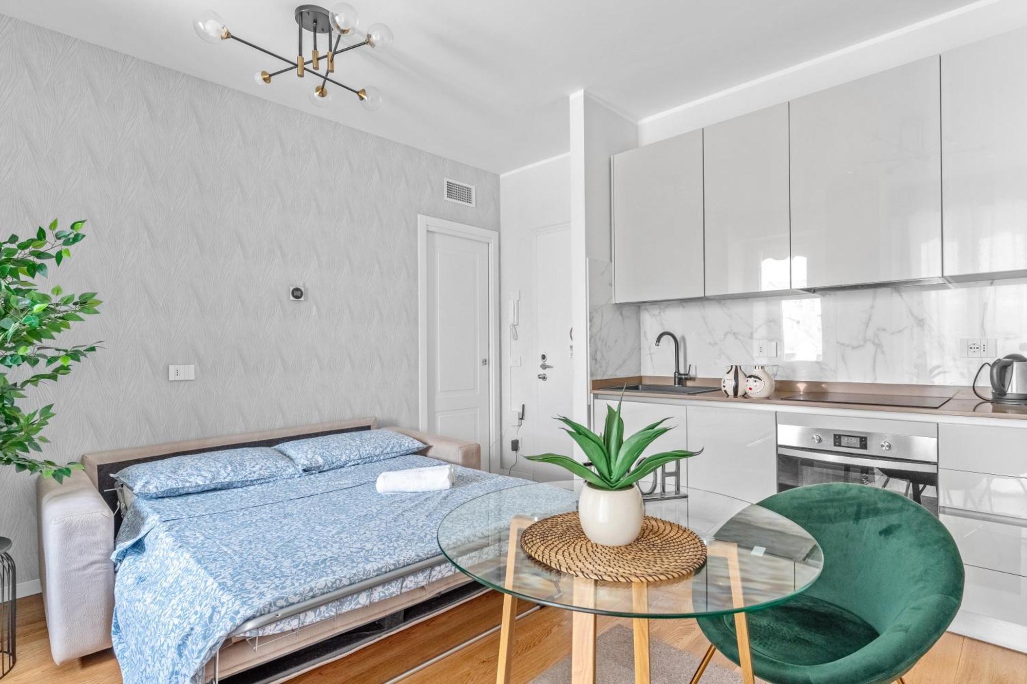 Pa211 -crescenzago- Romantic - Elegant - Large Apartment