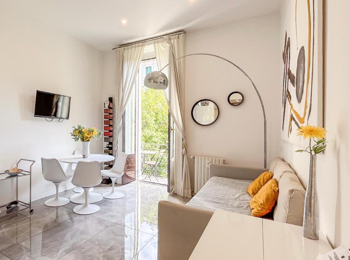 Casa Alberto Da Giussano, Elegante Bilocale In Centro Con Balcone Sul Parco * Mailand