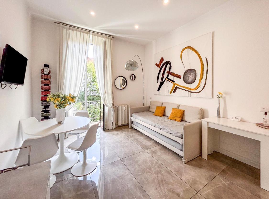 Casa Alberto Da Giussano, Elegante Bilocale In Centro Con Balcone Sul Parco * Mailand