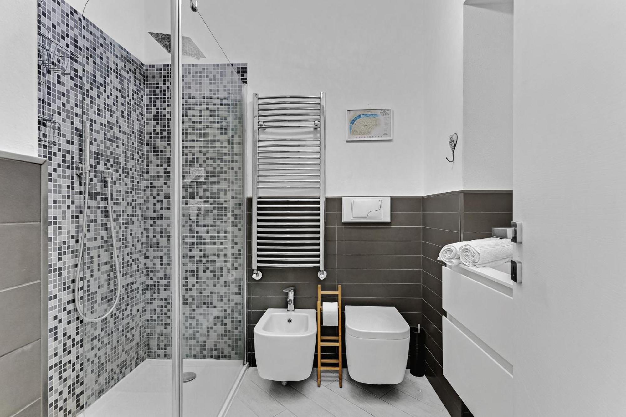 Cav4 - In The Heart Of - Apartment *