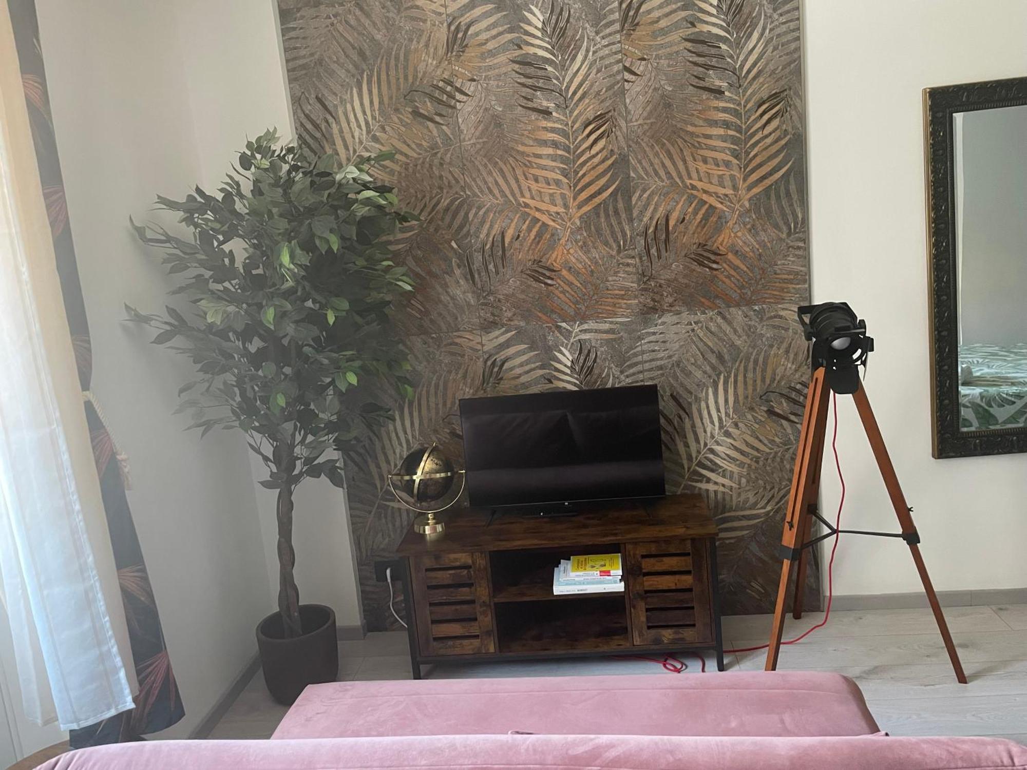 Leo's Corner In