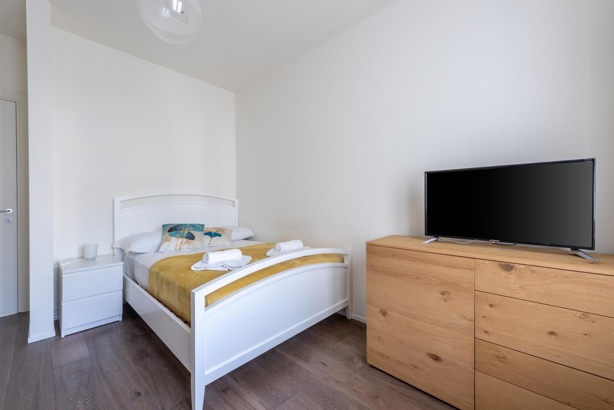We - Santa Sofia House, Duomo Apartment *