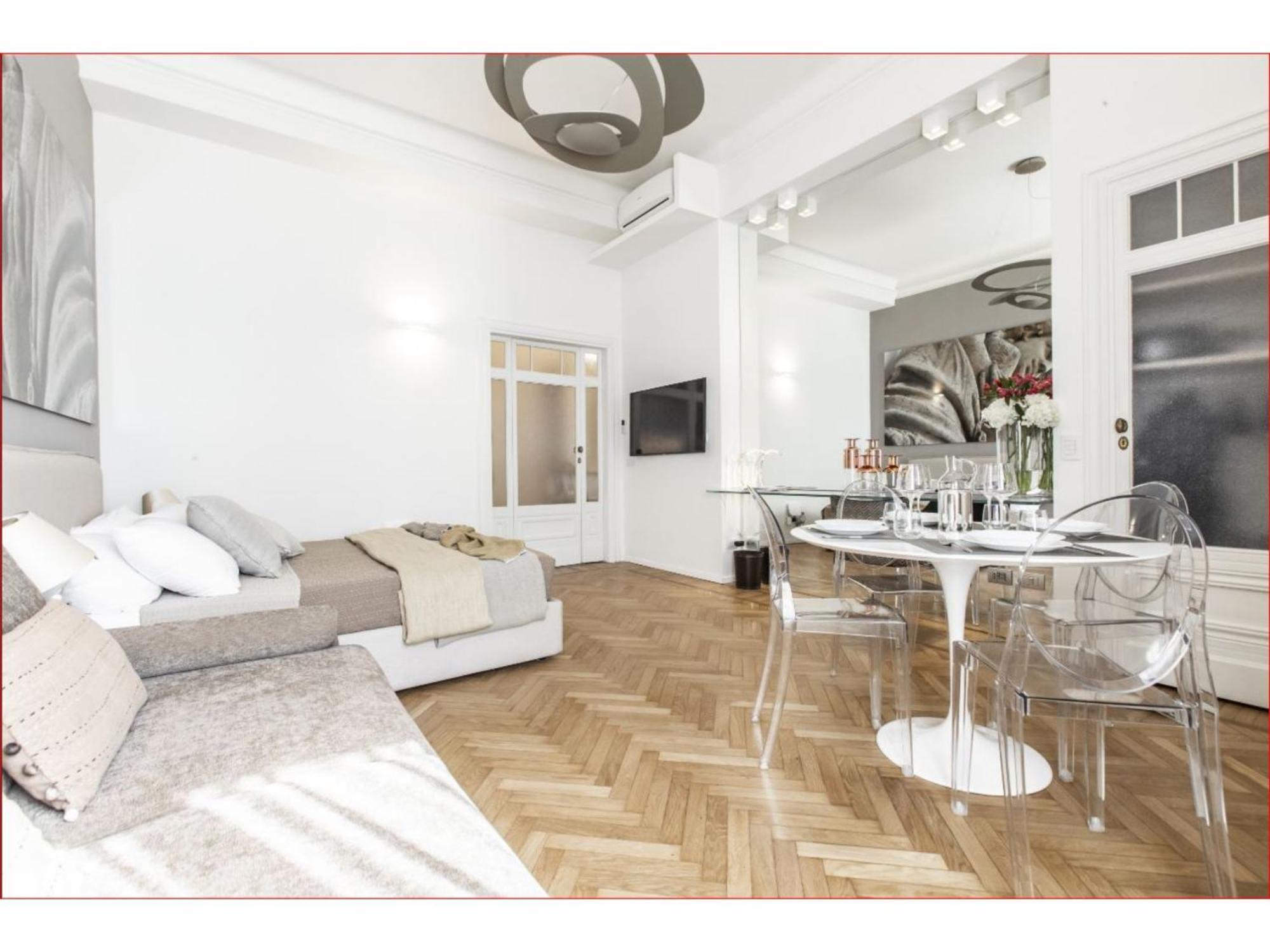 Heart Duomo District Apartment