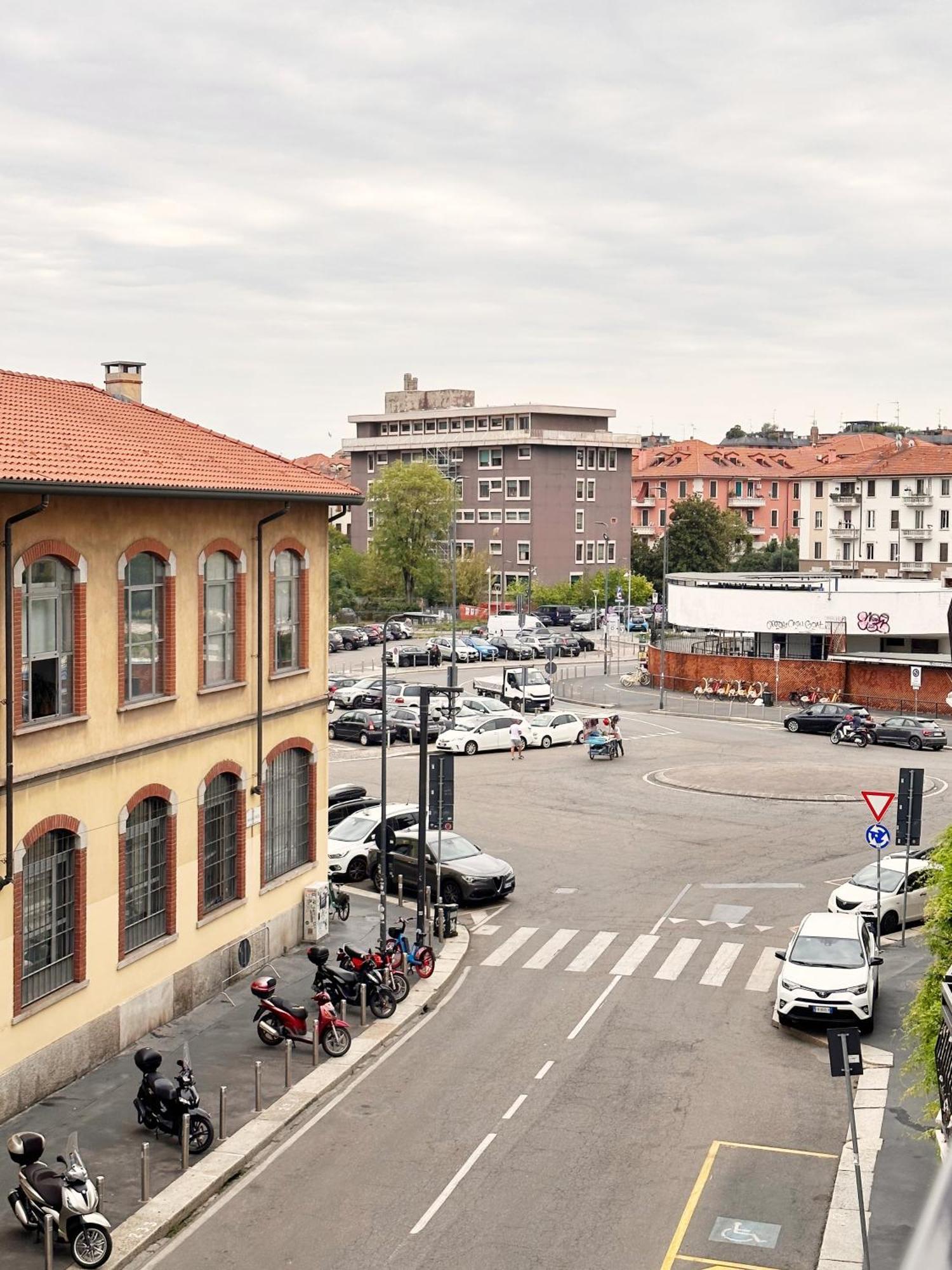 P&d Navigli Via Paoli Apartment *