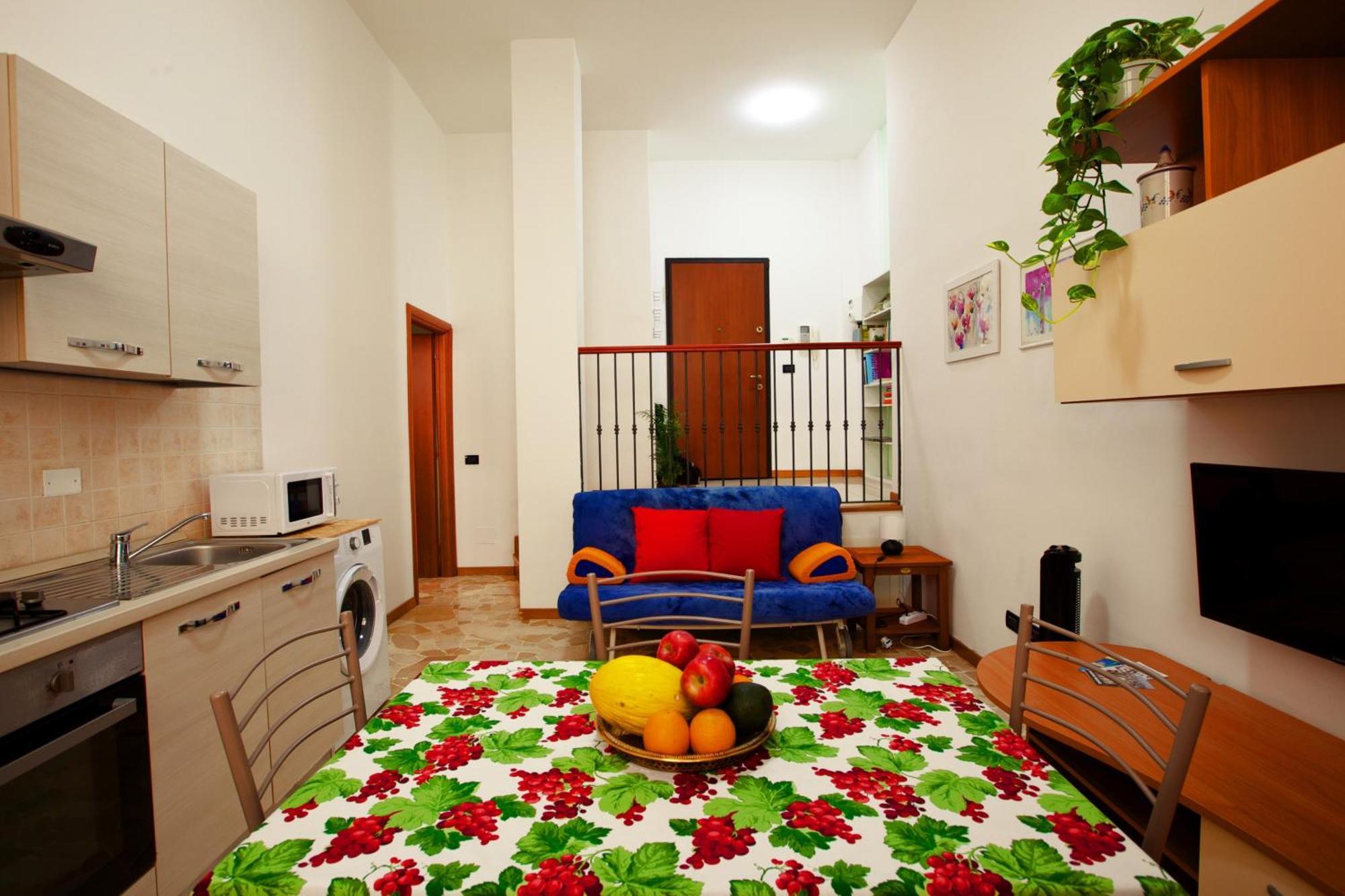 Bilocale A 400m Dalla Stazione Di Lambrate - Casa Abano Apartamento