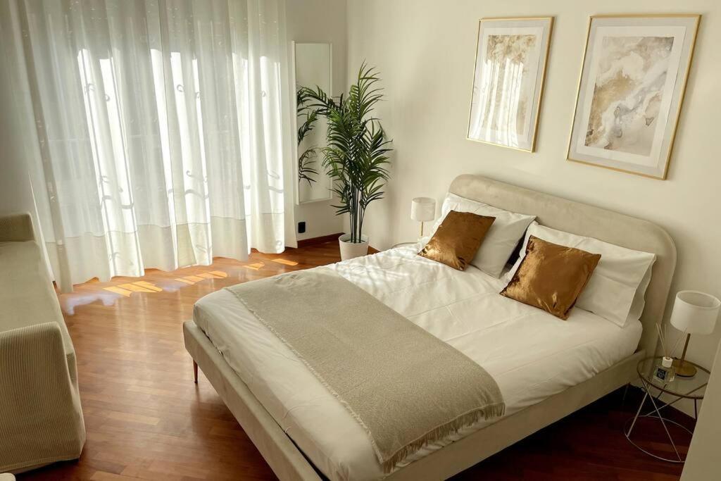 Amazing Flat With Terrace * Milão