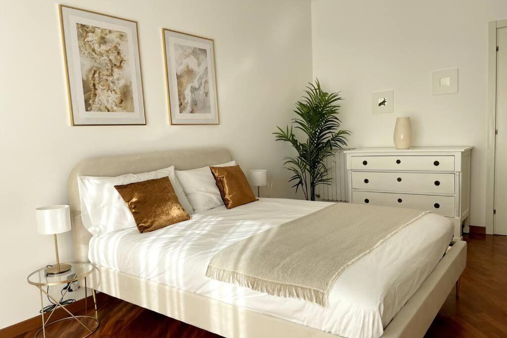 Apartamento Amazing Flat With Terrace Milão