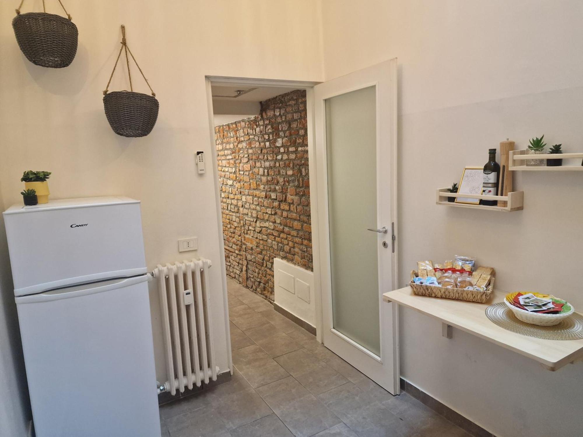 Regina In Porta Romana 3 - Sky Tv, Wifi & Breakfast Box Apartment Milan