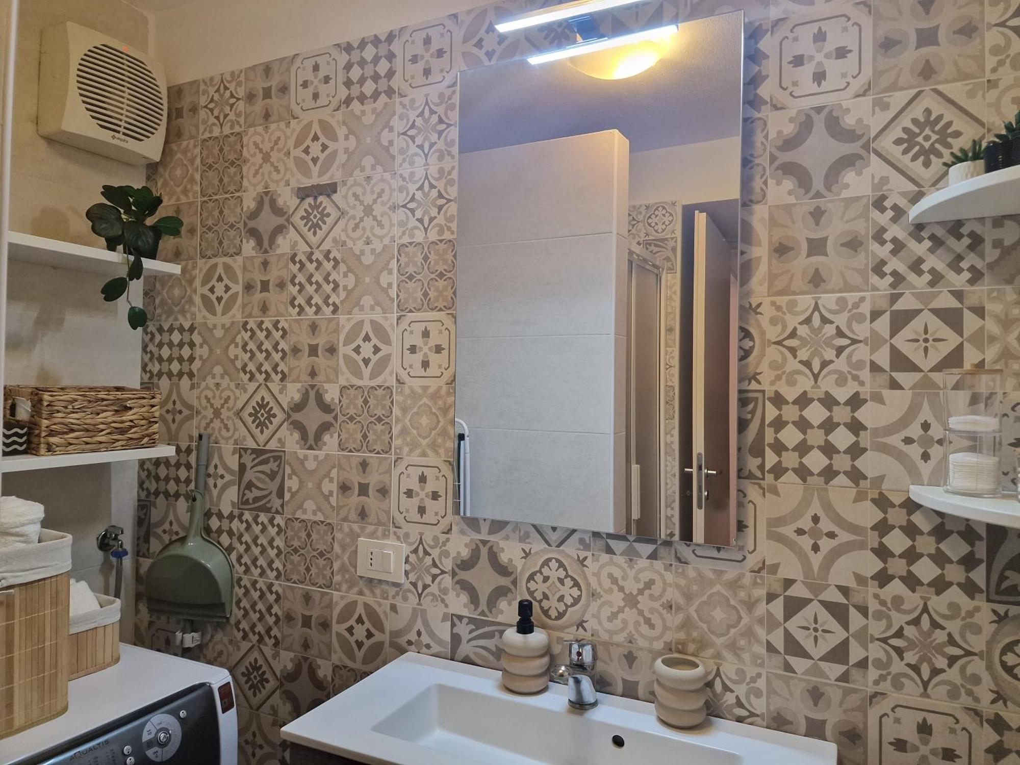 Regina In Porta Romana 3 - Sky Tv, Wifi & Breakfast Box Apartment