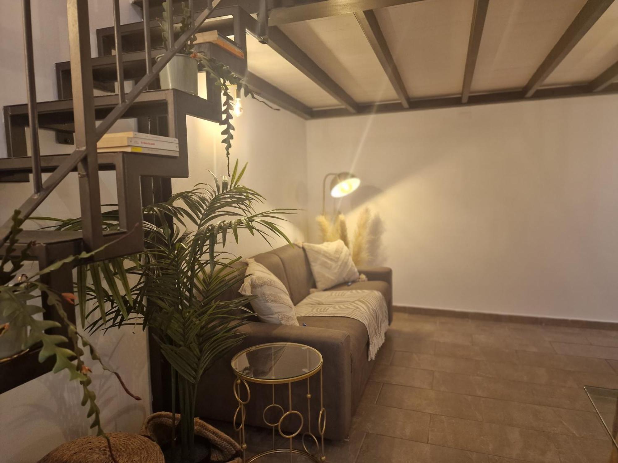Apartment Regina In Porta Romana 3 - Sky Tv, Wifi & Breakfast Box Milan