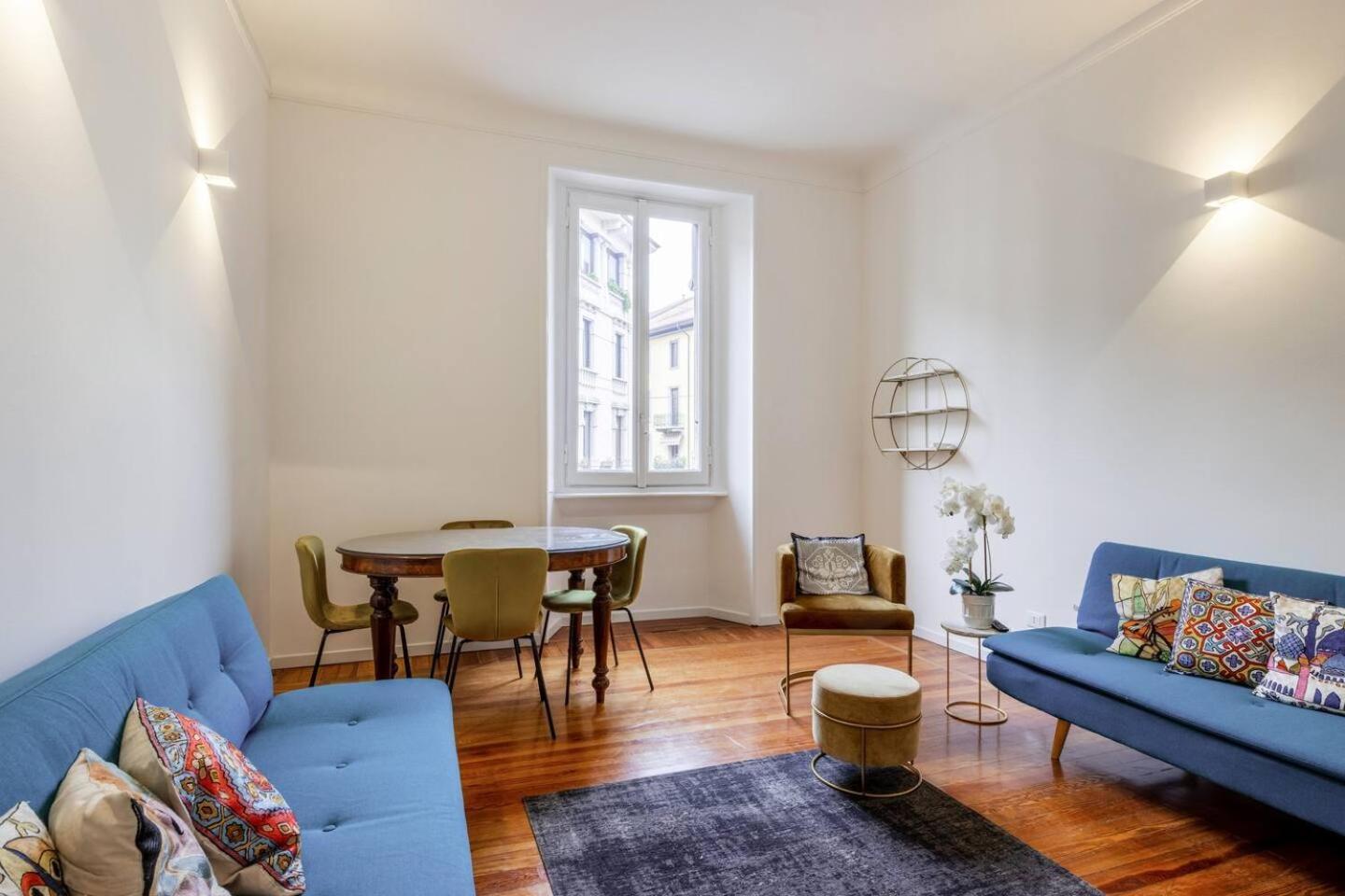 Spacious In Design District By Easylife