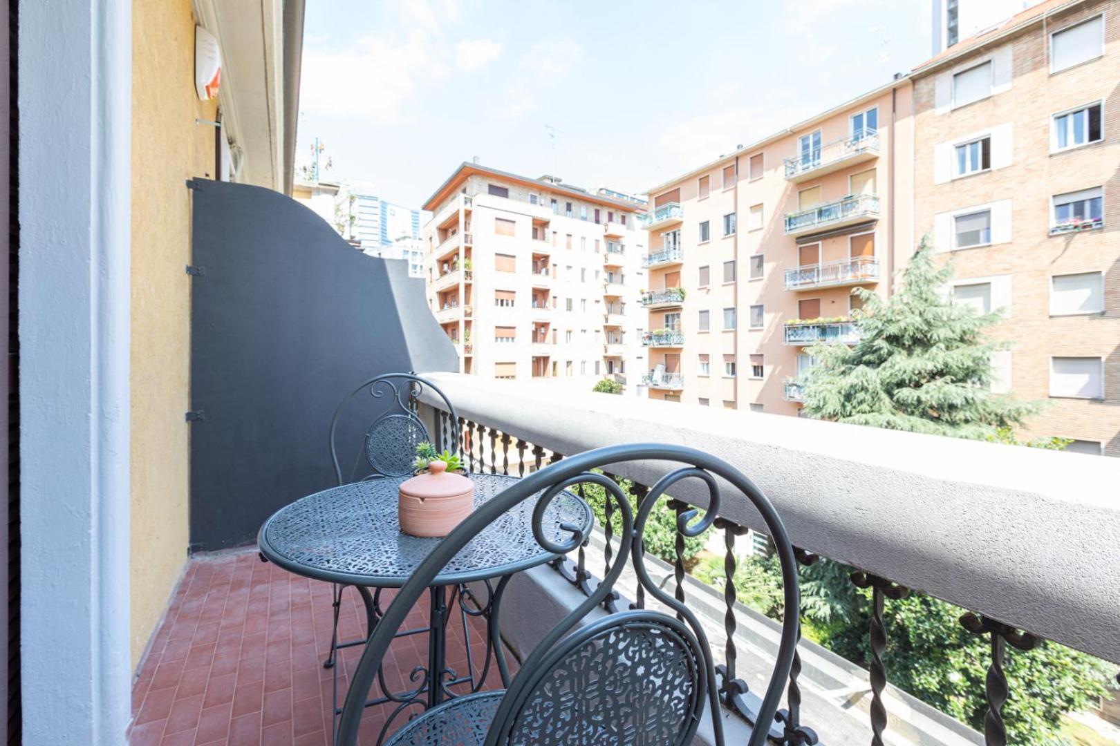 With Balcony - Collection * Mailand
