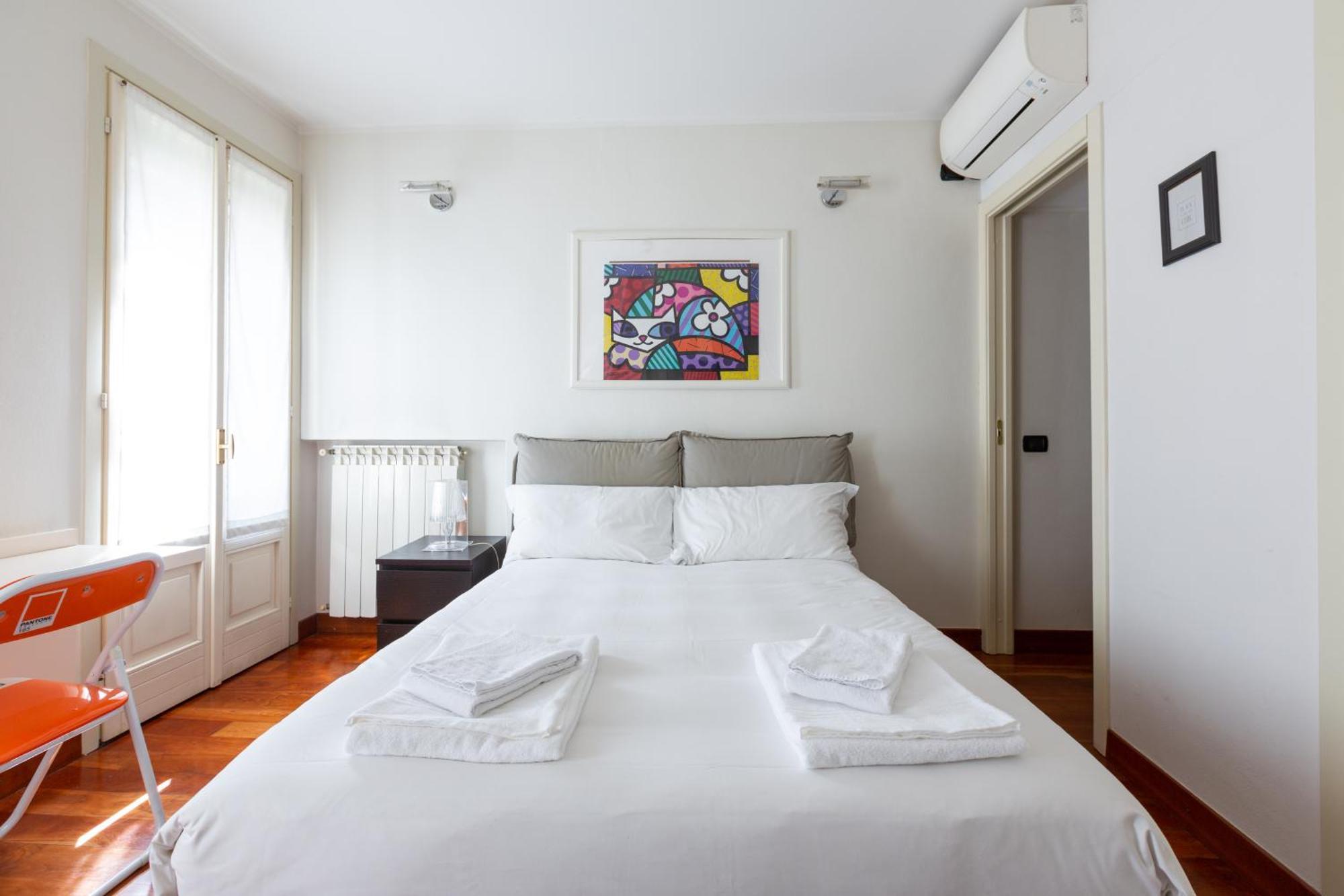 Cosy Two Bedroom Close To Navigli Apartamento Milão