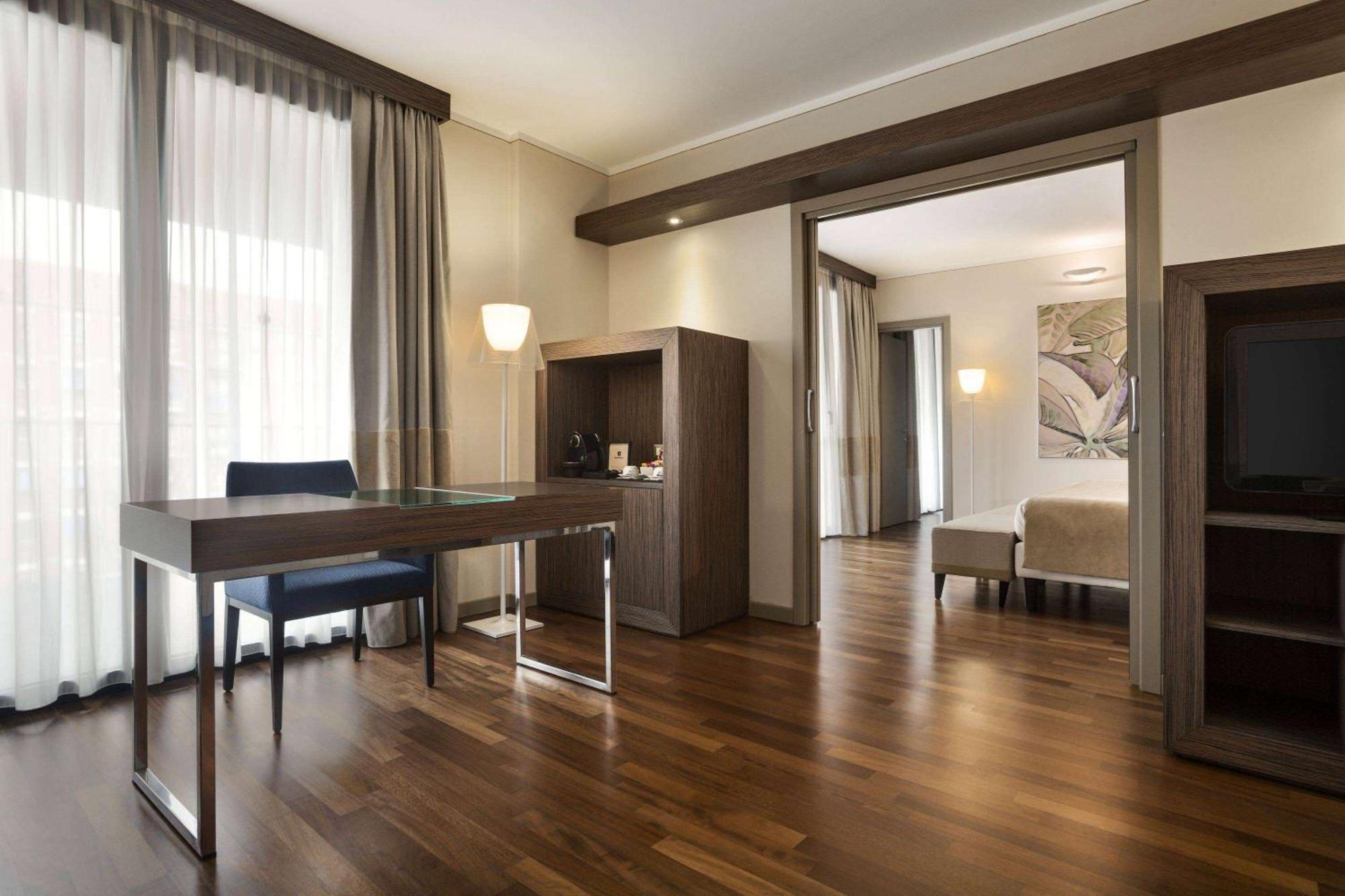 Ramada Plaza By Wyndham Hotel Milão