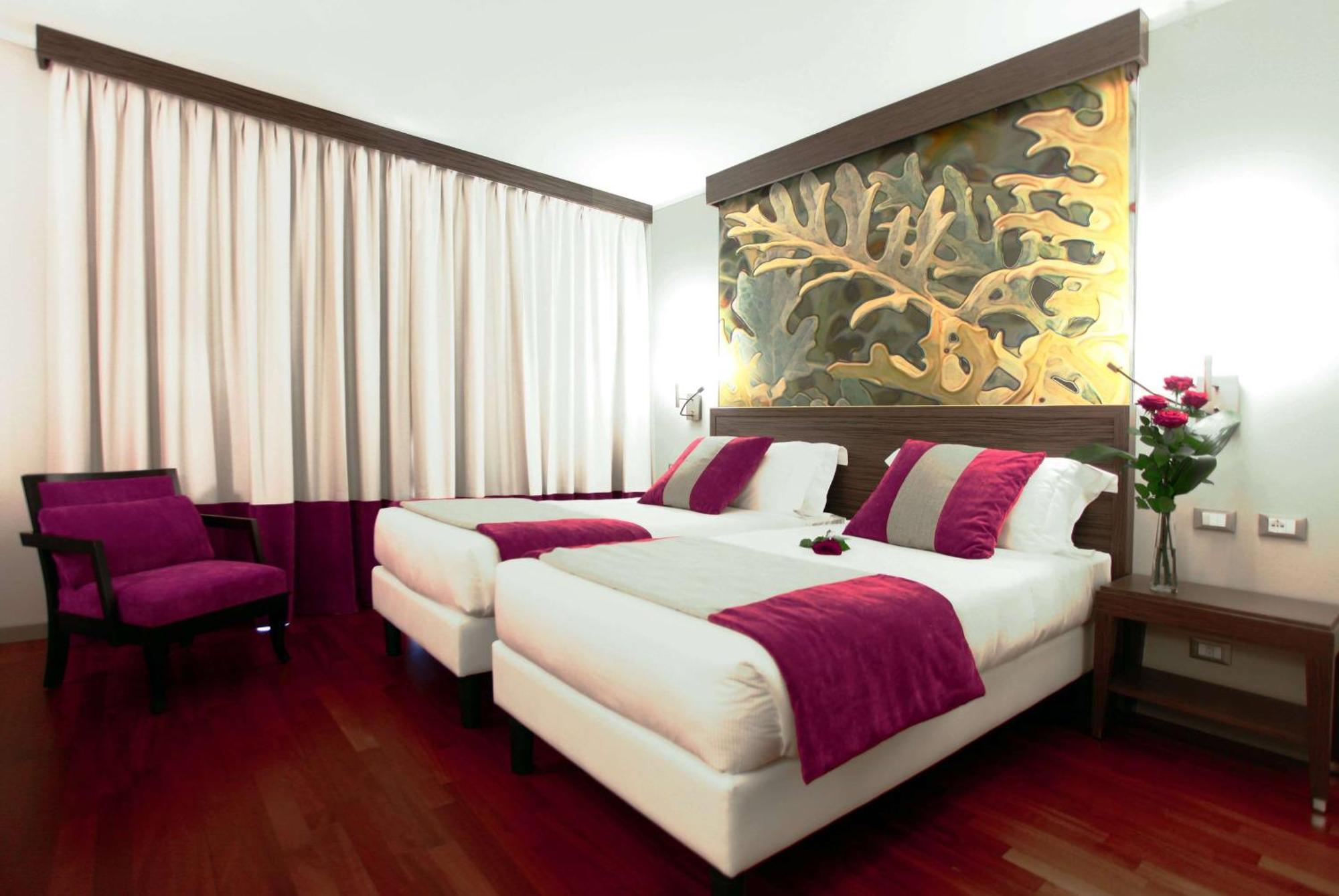 Hotel Ramada Plaza By Wyndham Milão