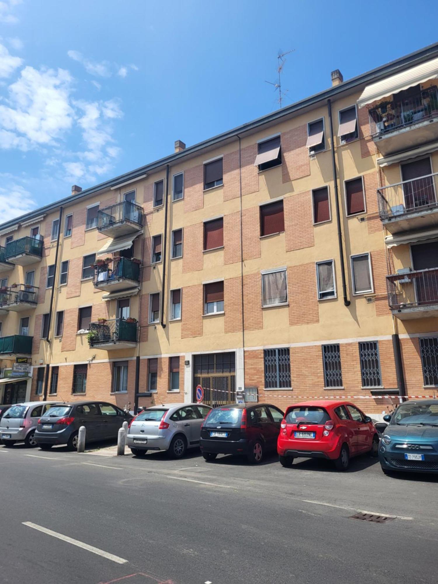 Fiera San Siro 2 *