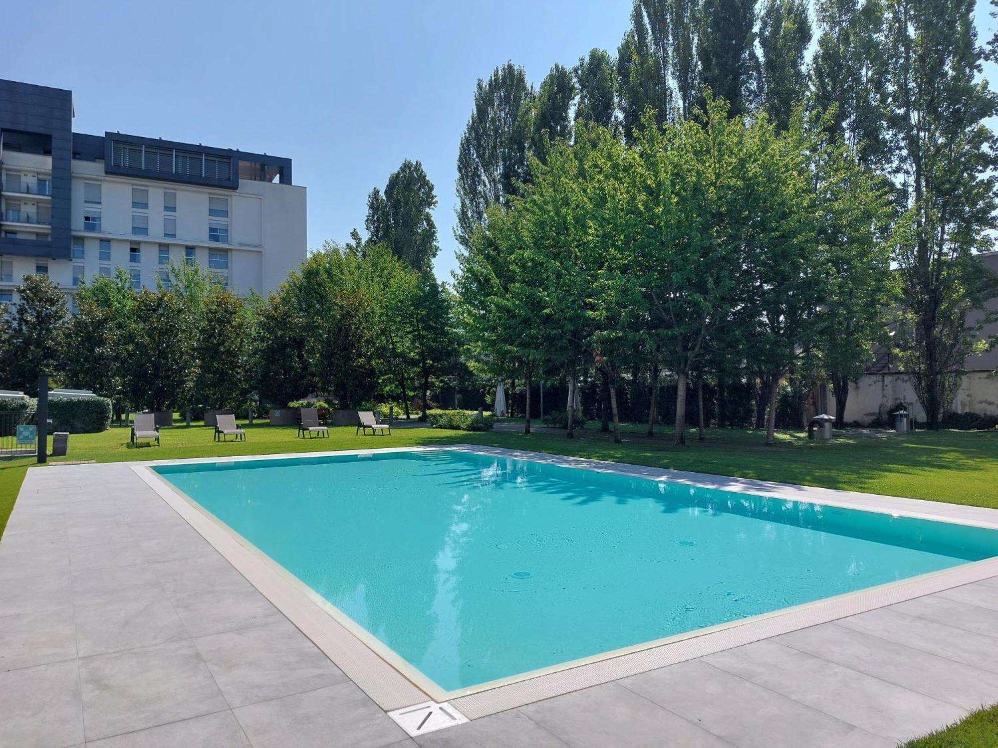 Ramada Plaza By Wyndham 4*
