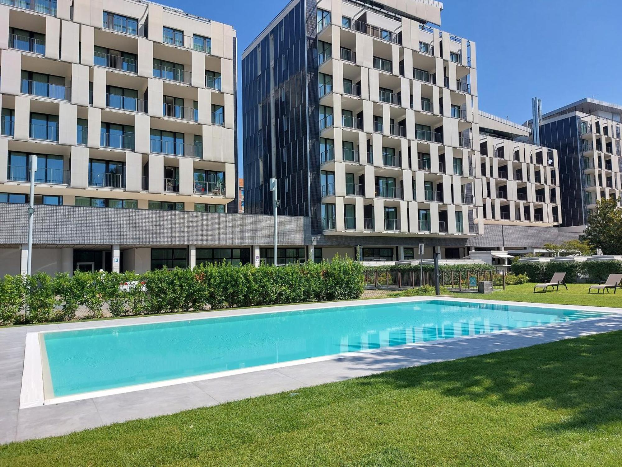 Ramada Plaza By Wyndham Hotel 4*